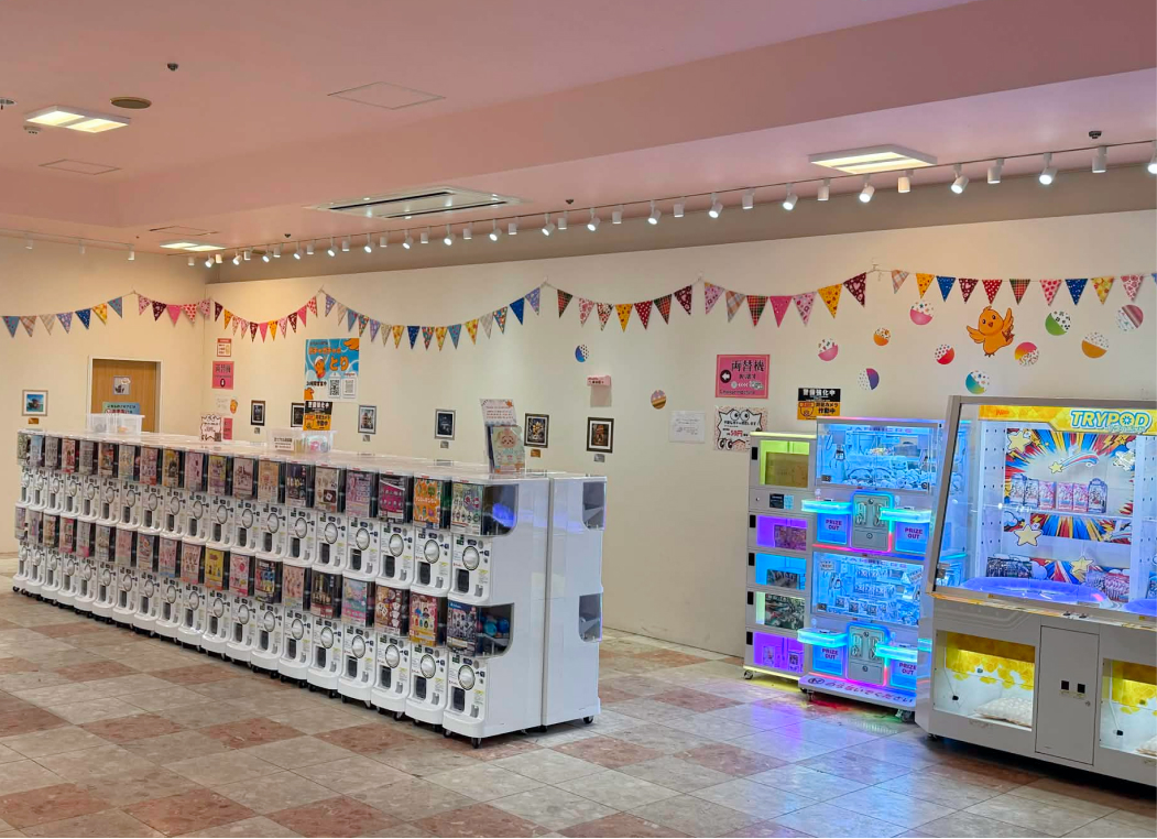 ガチャガチャのとり 店内
